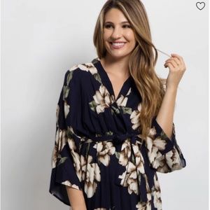 PinkBlush Navy Blue Floral Print Delivery/Nursing Maternity Robe Size Medium